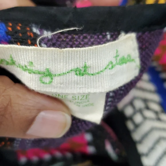 Multi color print Cape/Shawl - Picture 4 of 14